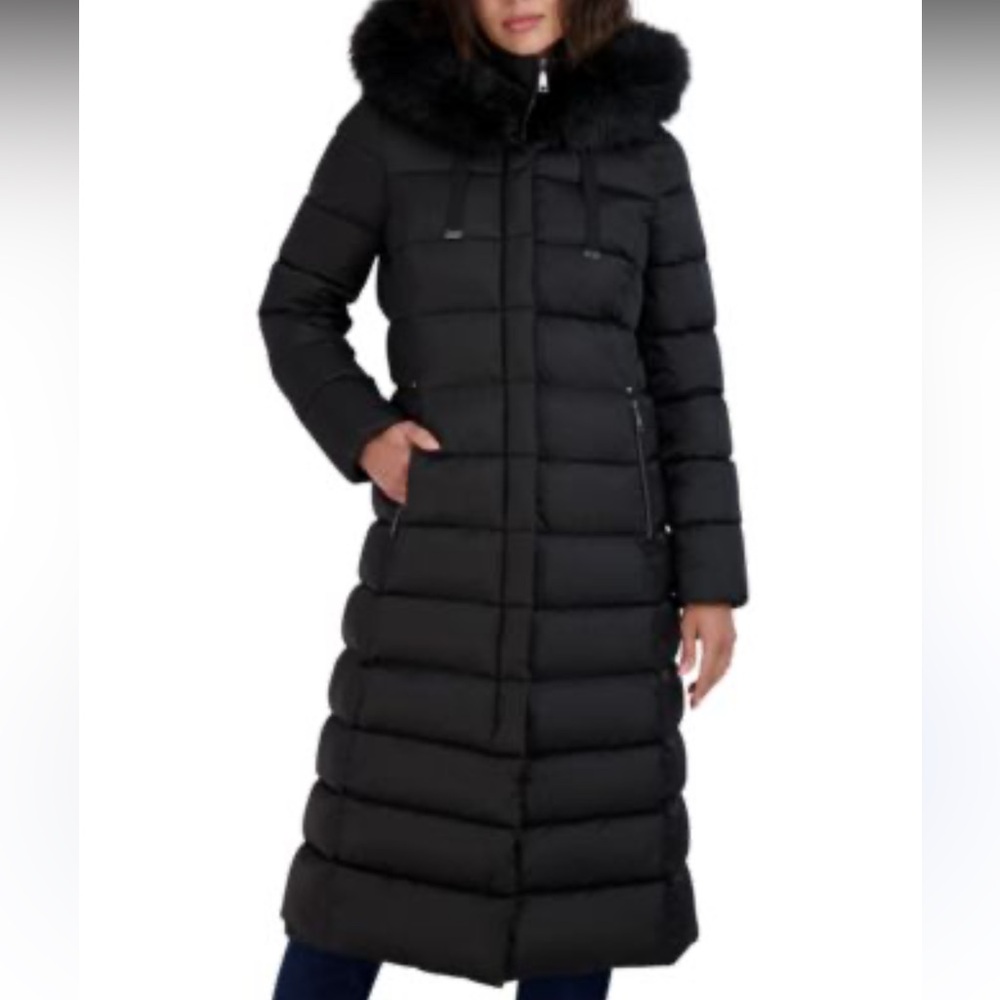 ❄️🎿🩵NWT Tahari Black Max Puffer. Size medium.